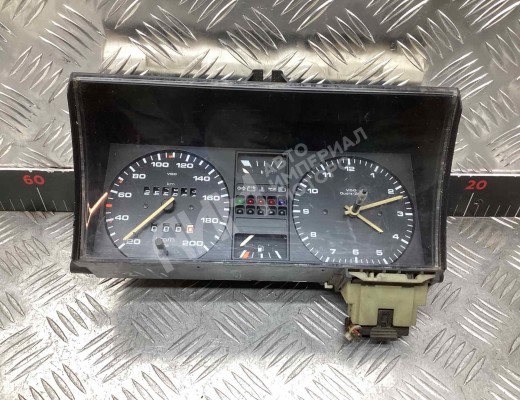 Щиток приборов (приборная панель) Volkswagen Golf II 1983-1992  Volkswagen Golf Golf II 1983-1992