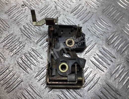 Замок двери передней правой Volkswagen Passat B3 1988-1993  Volkswagen Passat Passat B3 1988-1993