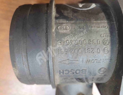 Расходомер воздуха Volkswagen Passat B5+ (3B) 2000-2005 рестайлинг  Volkswagen Passat Passat B5+ (3B) 2000-2005 рестайлинг
