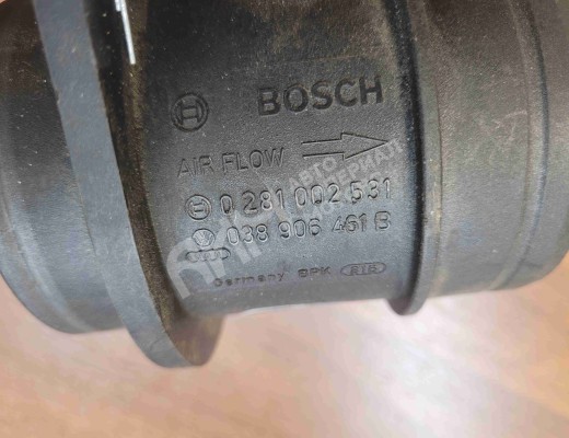 Расходомер воздуха Volkswagen Passat B5+ (3B) 2000-2005 рестайлинг  Volkswagen Passat Passat B5+ (3B) 2000-2005 рестайлинг