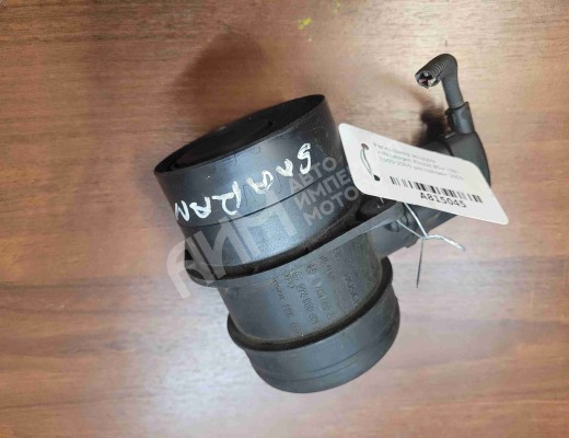 Расходомер воздуха Volkswagen Passat B5+ (3B) 2000-2005 рестайлинг  Volkswagen Passat Passat B5+ (3B) 2000-2005 рестайлинг