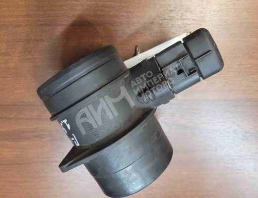 Расходомер воздуха Volkswagen Passat B5 (3B) 1996-2000  Volkswagen Passat Passat B5 (3B) 1996-2000