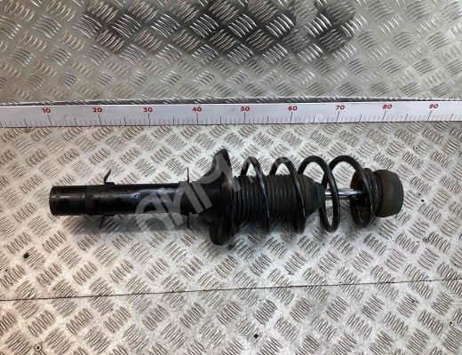 Стойка передняя правая Volkswagen Golf IV (1J) 1997-2004  Volkswagen Golf Golf IV (1J) 1997-2004