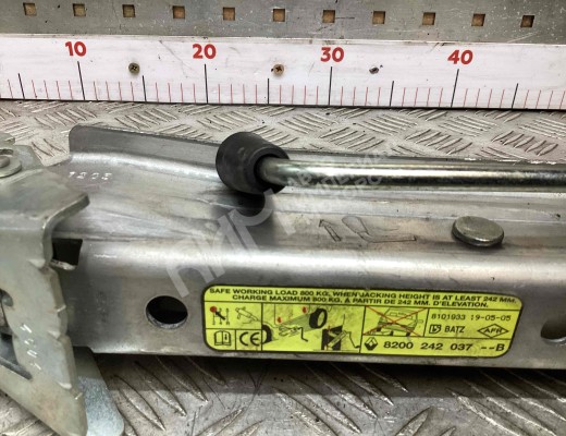 Домкрат Renault Clio III 2005-2013  Renault Clio Clio III 2005-2013