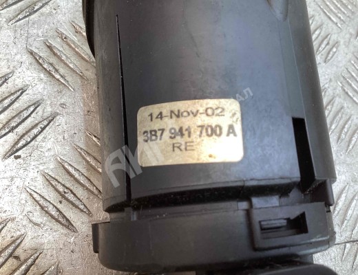 Фара противотуманная правая Volkswagen Passat B5+ (3B) 2000-2005 рестайлинг  Volkswagen Passat Passat B5+ (3B) 2000-2005 рестайлинг