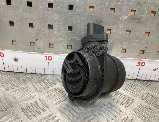 Расходомер воздуха Volkswagen Golf IV (1J) 1997-2004  Volkswagen Golf Golf IV (1J) 1997-2004