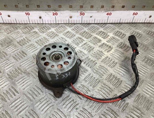 Двигатель вентилятора радиатора Peugeot 307 (3A/3H) 2001-2005  Peugeot 307 307 (3A/3H) 2001-2005