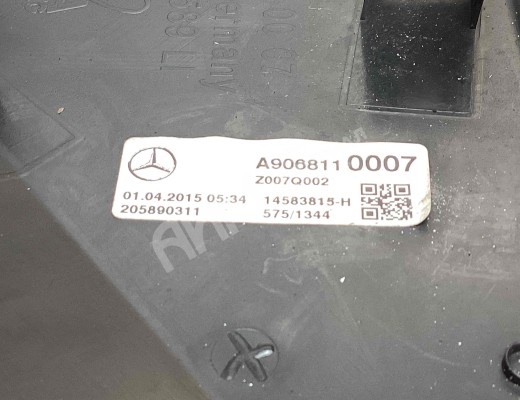 Накладка крыла (уголок зеркала) переднего левого Mercedes Sprinter II (W906) 2013-2018 рестайлинг  Mercedes Sprinter Sprinter II (W906) 2013-2018 рестайлинг