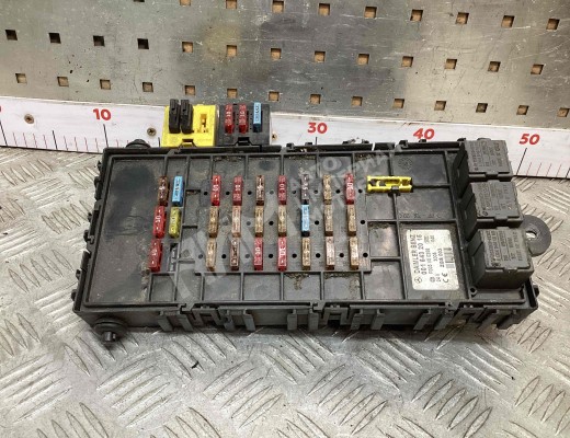 Блок предохранителей Mercedes Vario (W670) 1996-2013  Mercedes Vario Vario (W670) 1996-2013