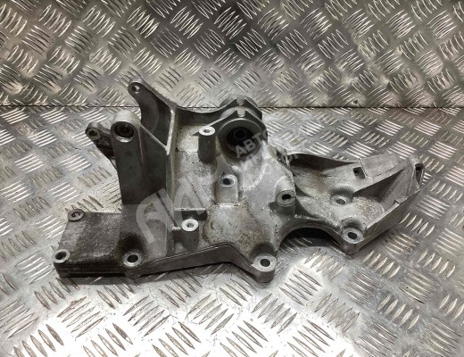 Кронштейн генератора Volkswagen Passat B5 (3B) 1996-2000  Volkswagen Passat Passat B5 (3B) 1996-2000