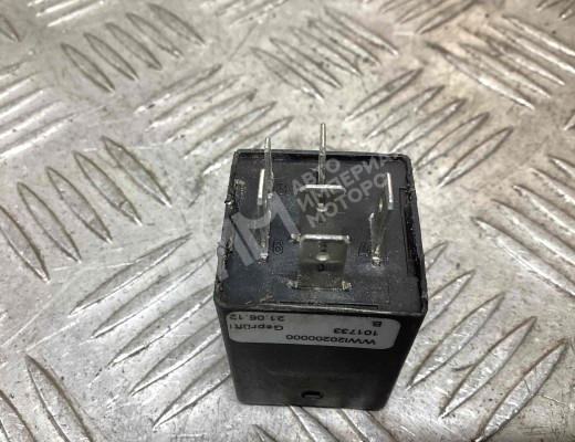 Реле стеклоочистителей (дворников) Mercedes Vario (W670) 1996-2013  Mercedes Vario Vario (W670) 1996-2013