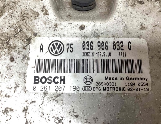 Блок управления двигателем Volkswagen Golf IV (1J) 1997-2004  Volkswagen Golf Golf IV (1J) 1997-2004
