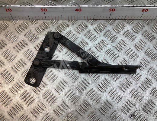 Петля капота правая Mercedes Vario (W670) 1996-2013  Mercedes Vario Vario (W670) 1996-2013