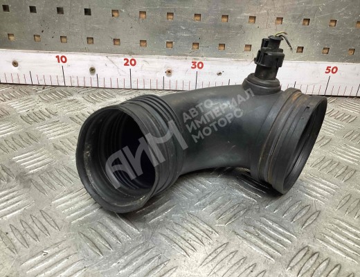 Патрубок воздушного фильтра Opel Omega B 1999-2003 рестайлинг  Opel Omega Omega B 1999-2003 рестайлинг