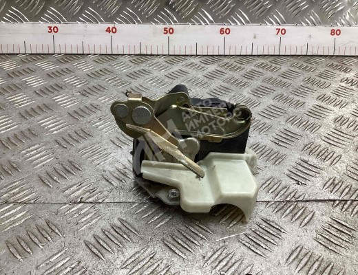 Замок двери задней правой Mercedes 190 (W201) 1982-1993  Mercedes 190 190 (W201) 1982-1993