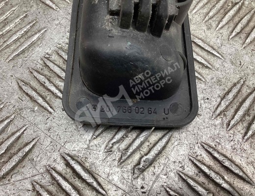 Ручка внутренняя задняя правая Mercedes 190 (W201) 1982-1993  Mercedes 190 190 (W201) 1982-1993