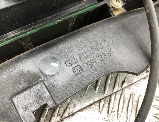 Щиток приборов (приборная панель) Mercedes Vario (W670) 1996-2013  Mercedes Vario Vario (W670) 1996-2013