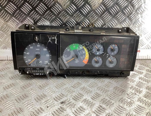 Щиток приборов (приборная панель) Mercedes Vario (W670) 1996-2013  Mercedes Vario Vario (W670) 1996-2013