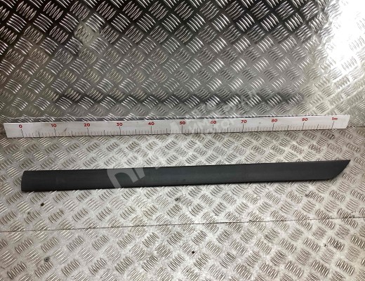 Молдинг двери передней правой Ford Focus I 1998-2001  Ford Focus Focus I 1998-2001