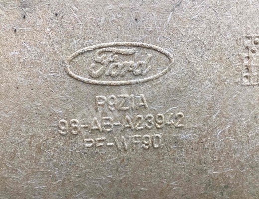 Обшивка двери передней правой (дверная карта) Ford Focus I 1998-2001  Ford Focus Focus I 1998-2001