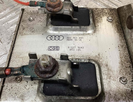 Сопротивление вентилятора охлаждения Audi A4 B5 (8D) 1994-1999  Audi A4 A4 B5 (8D) 1994-1999