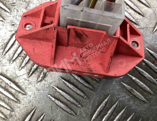Сопротивление печки Audi A6 C4 (4A) 1994-1997  Audi A6 A6 C4 (4A) 1994-1997
