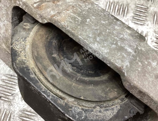 Подушка крепления двигателя Ford C-Max I (C214) 2007-2010 рестайлинг  Ford C-Max C-Max I (C214) 2007-2010 рестайлинг