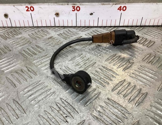 Датчик детонации Volkswagen Golf IV (1J) 1997-2004  Volkswagen Golf Golf IV (1J) 1997-2004