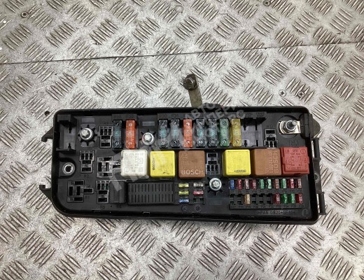 Блок предохранителей Opel Vectra C 2002-2005  Opel Vectra Vectra C 2002-2005