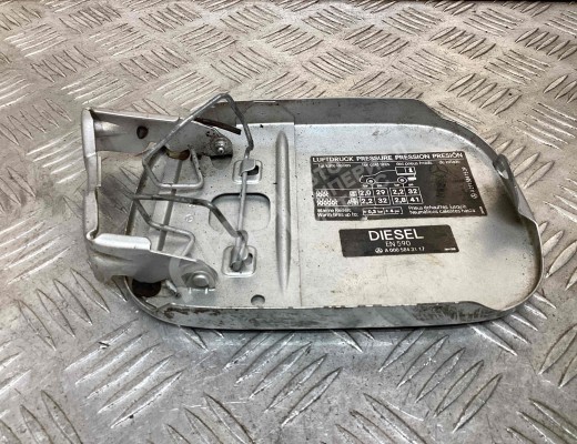 Лючок топливного бака Mercedes E (W211) 2006-2009 рестайлинг  Mercedes E E (W211) 2006-2009 рестайлинг