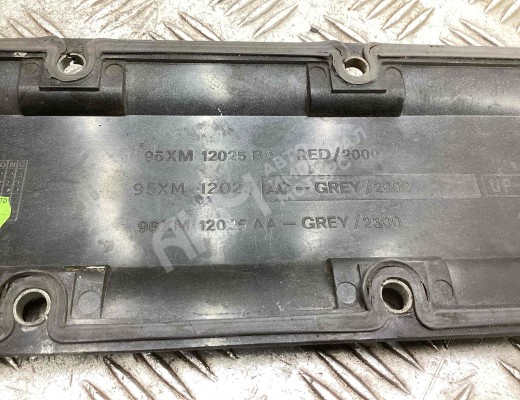 Декоративная крышка двигателя Ford Galaxy I (WGR) 1995-2000  Ford Galaxy Galaxy I (WGR) 1995-2000
