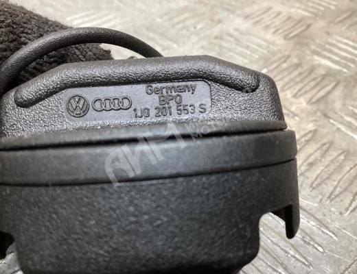 Пробка топливного бака Volkswagen Passat B5+ (3B) 2000-2005 рестайлинг  Volkswagen Passat Passat B5+ (3B) 2000-2005 рестайлинг
