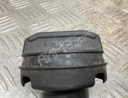 Пробка топливного бака Volkswagen Passat B5+ (3B) 2000-2005 рестайлинг  Volkswagen Passat Passat B5+ (3B) 2000-2005 рестайлинг