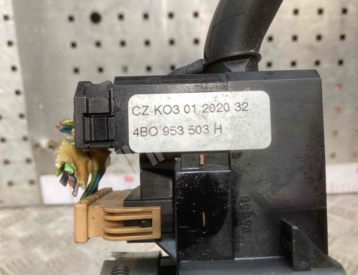 Переключатель подрулевой (стрекоза) Audi A6 C5 (4B) 1997-2001  Audi A6 A6 C5 (4B) 1997-2001