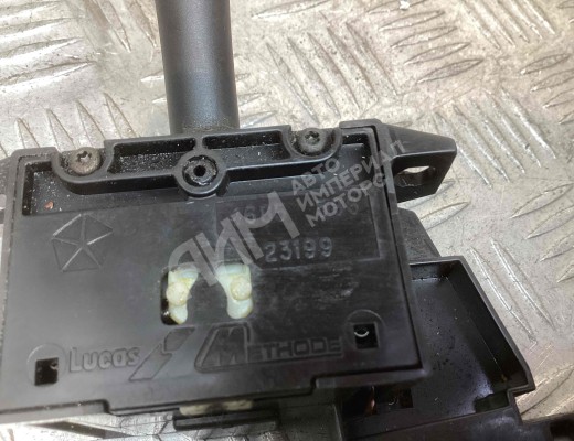 Переключатель поворотов Chrysler Voyager III (GS) 1995-2001  Chrysler Voyager Voyager III (GS) 1995-2001