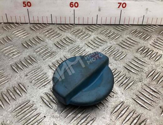 Пробка расширительного бачка Audi A8 D2 (4D) 1994-2002  Audi A8 A8 D2 (4D) 1994-2002