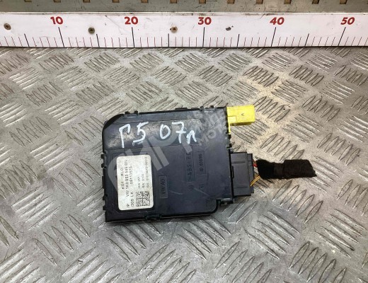 Блок управления подрулевыми переключателями Volkswagen Golf V (1K) 2004-2009  Volkswagen Golf Golf V (1K) 2004-2009