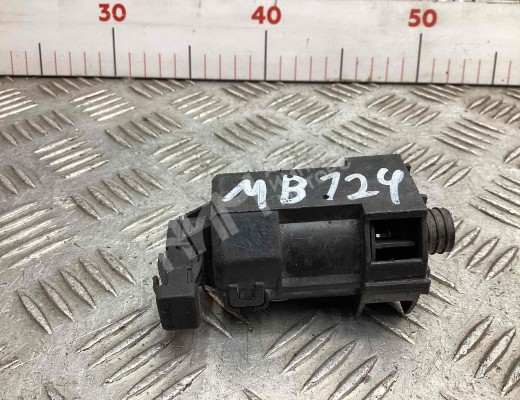 Датчик температуры Mercedes E (W124) 1985-1996  Mercedes E E (W124) 1985-1996