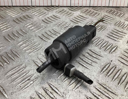Насос (моторчик) омывателя стекла Volkswagen Passat B6 (3C) 2005-2010  Volkswagen Passat Passat B6 (3C) 2005-2010
