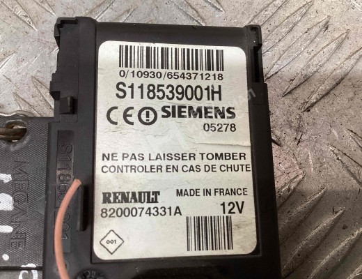 Блок считывания ключ-карты Renault Megane II 2002-2006  Renault Megane Megane II 2002-2006