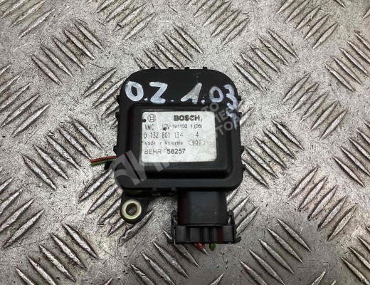 Моторчик заслонки печки Opel Zafira A 1999-2003  Opel Zafira Zafira A 1999-2003