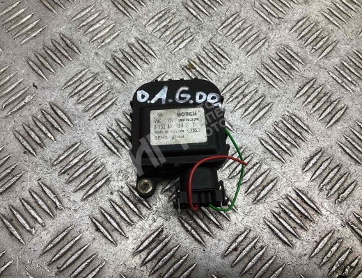 Моторчик заслонки печки Opel Astra G 1998-2004  Opel Astra Astra G 1998-2004