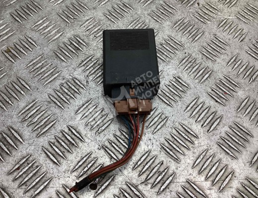 Реле поворотов Mercedes Vario (W670) 1996-2013  Mercedes Vario Vario (W670) 1996-2013