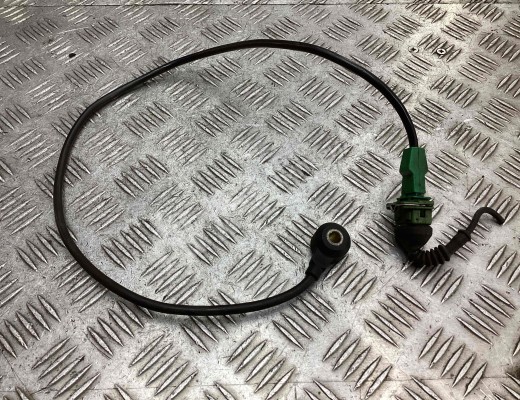 Датчик детонации Volkswagen Passat B5 (3B) 1996-2000  Volkswagen Passat Passat B5 (3B) 1996-2000