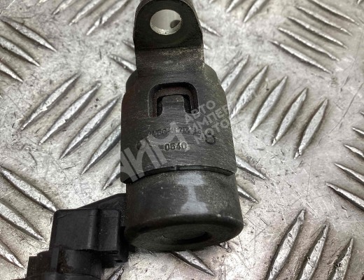 Клапан фазорегулятора Ford Focus II 2005-2008  Ford Focus Focus II 2005-2008