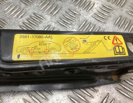 Домкрат Ford Fiesta IV 1996-2001  Ford Fiesta Fiesta IV 1996-2001