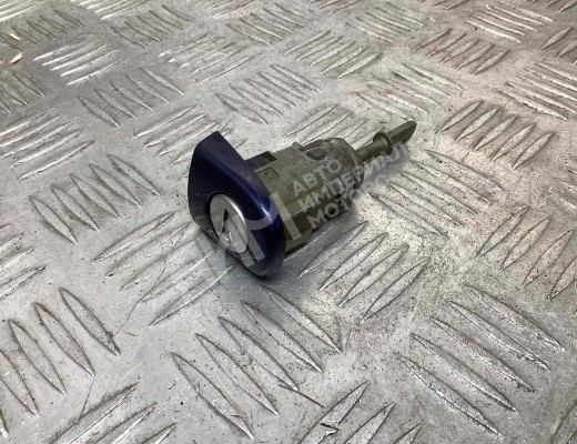 Личинка дверного замка Volkswagen Golf IV (1J) 1997-2004  Volkswagen Golf Golf IV (1J) 1997-2004