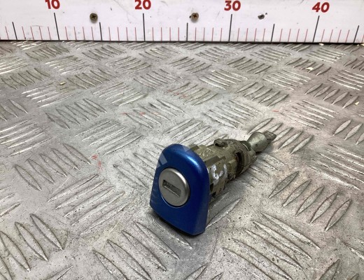 Личинка дверного замка Volkswagen Golf V (1K) 2004-2009  Volkswagen Golf Golf V (1K) 2004-2009