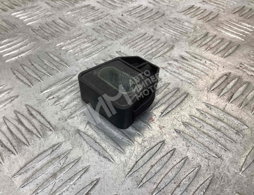 Кронштейн радиатора Volkswagen Golf IV (1J) 1997-2004  Volkswagen Golf Golf IV (1J) 1997-2004