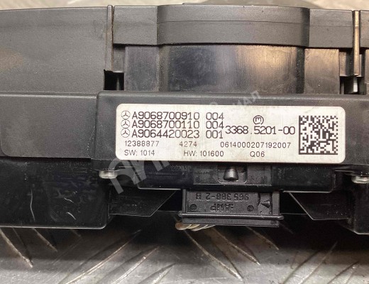 Кнопка аварийной сигнализации Mercedes Sprinter II (W906) 2013-2018 рестайлинг  Mercedes Sprinter Sprinter II (W906) 2013-2018 рестайлинг